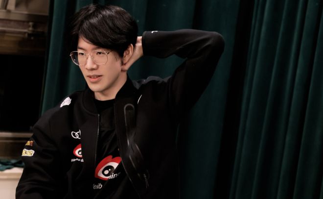 把注意力完 把注意力完