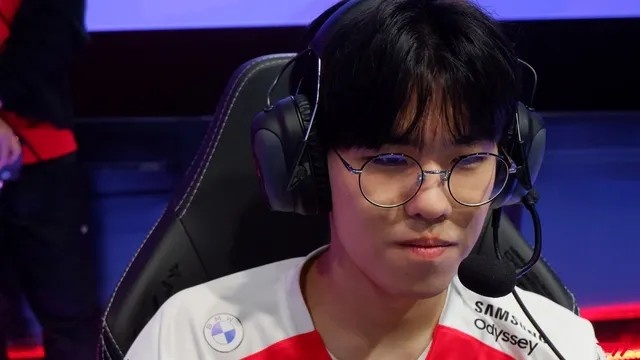 在限制对手 在限制对手