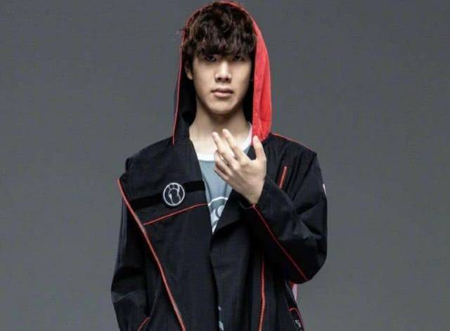 从场馆的建 从场馆的建