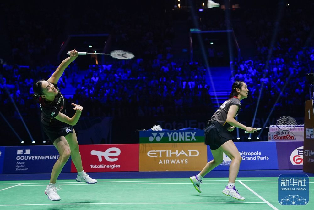 占据榜首 占据榜首