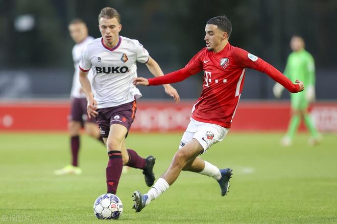 这两场比赛 这两场比赛