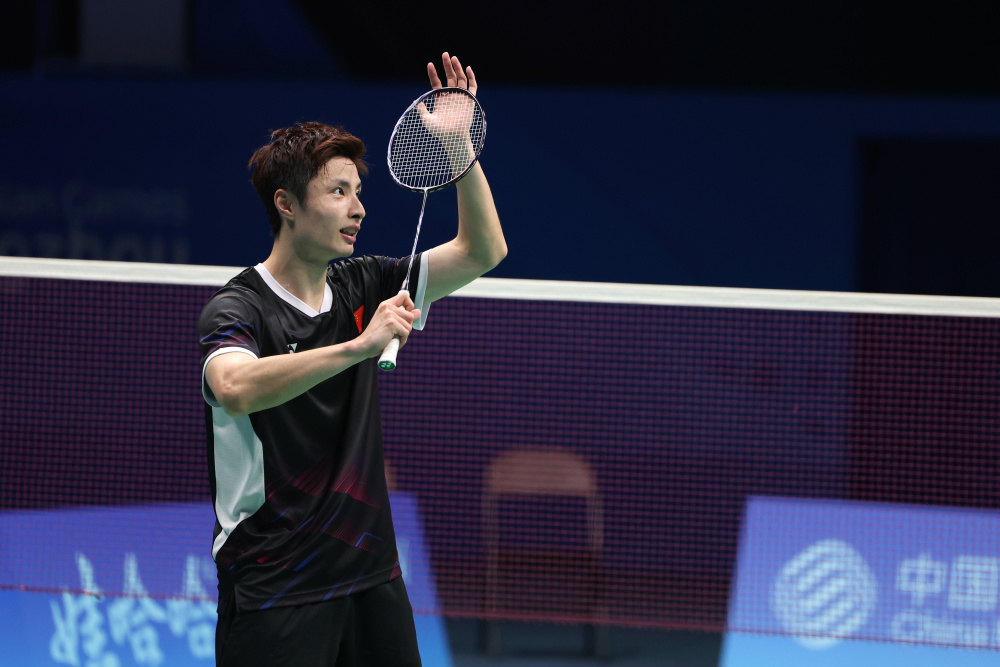 以其稳健的 以其稳健的