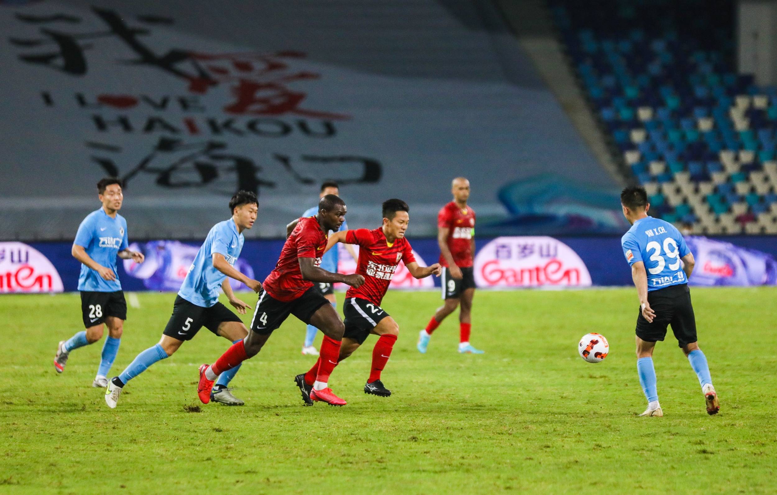 的表现一直 的表现一直