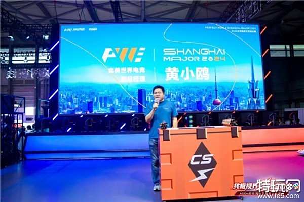 内马尔受制
